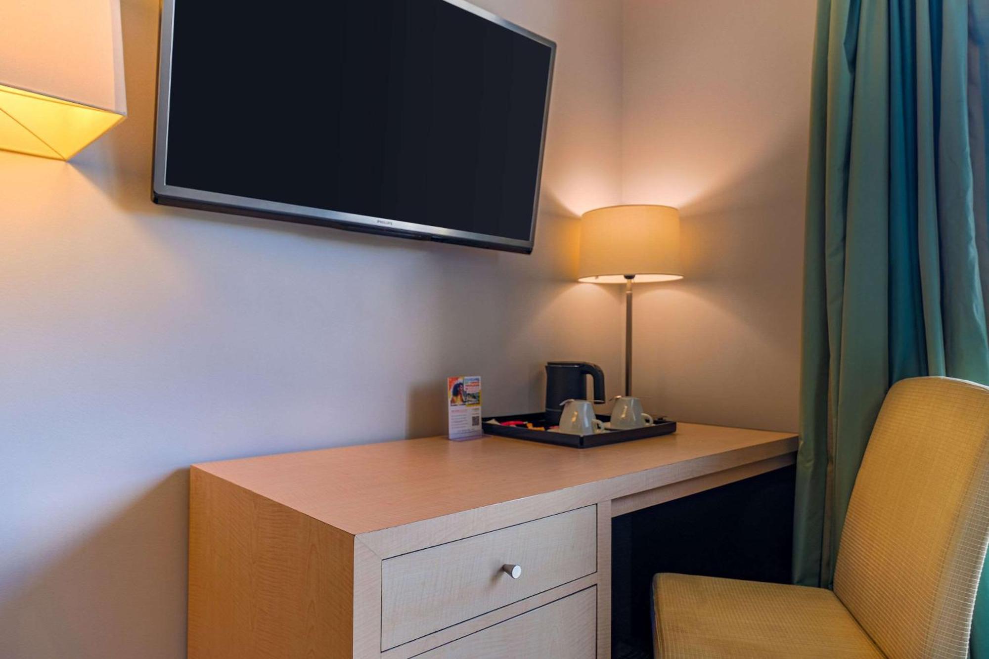 Zenitude Hotel La Valadiere, Ascend Hotel Collection Juvignac Dış mekan fotoğraf