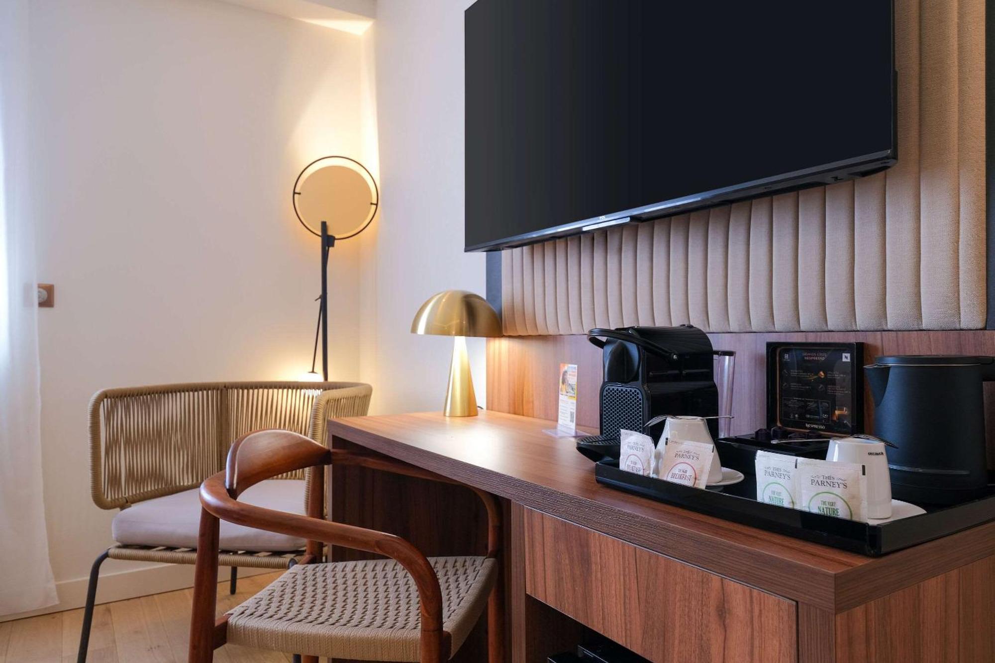 Zenitude Hotel La Valadiere, Ascend Hotel Collection Juvignac Dış mekan fotoğraf